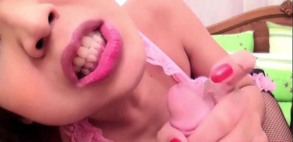  Post-Op Ladyboy Yumy Fucked Raw Way